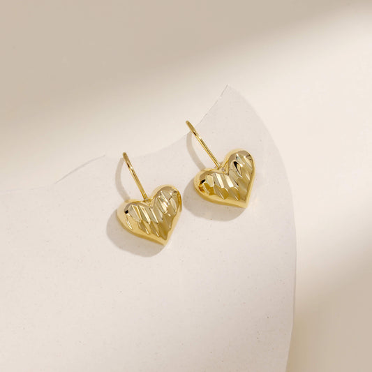 Heart-shaped stud earrings