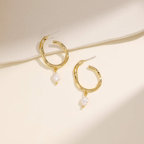 High-fashion pearl C-ring earrings