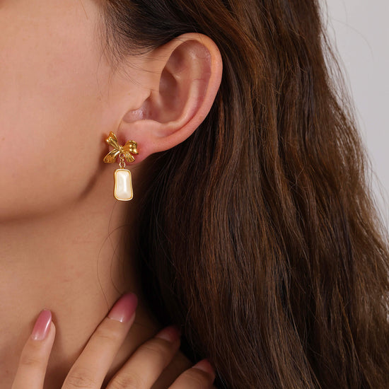 Classic beauty pendant earrings